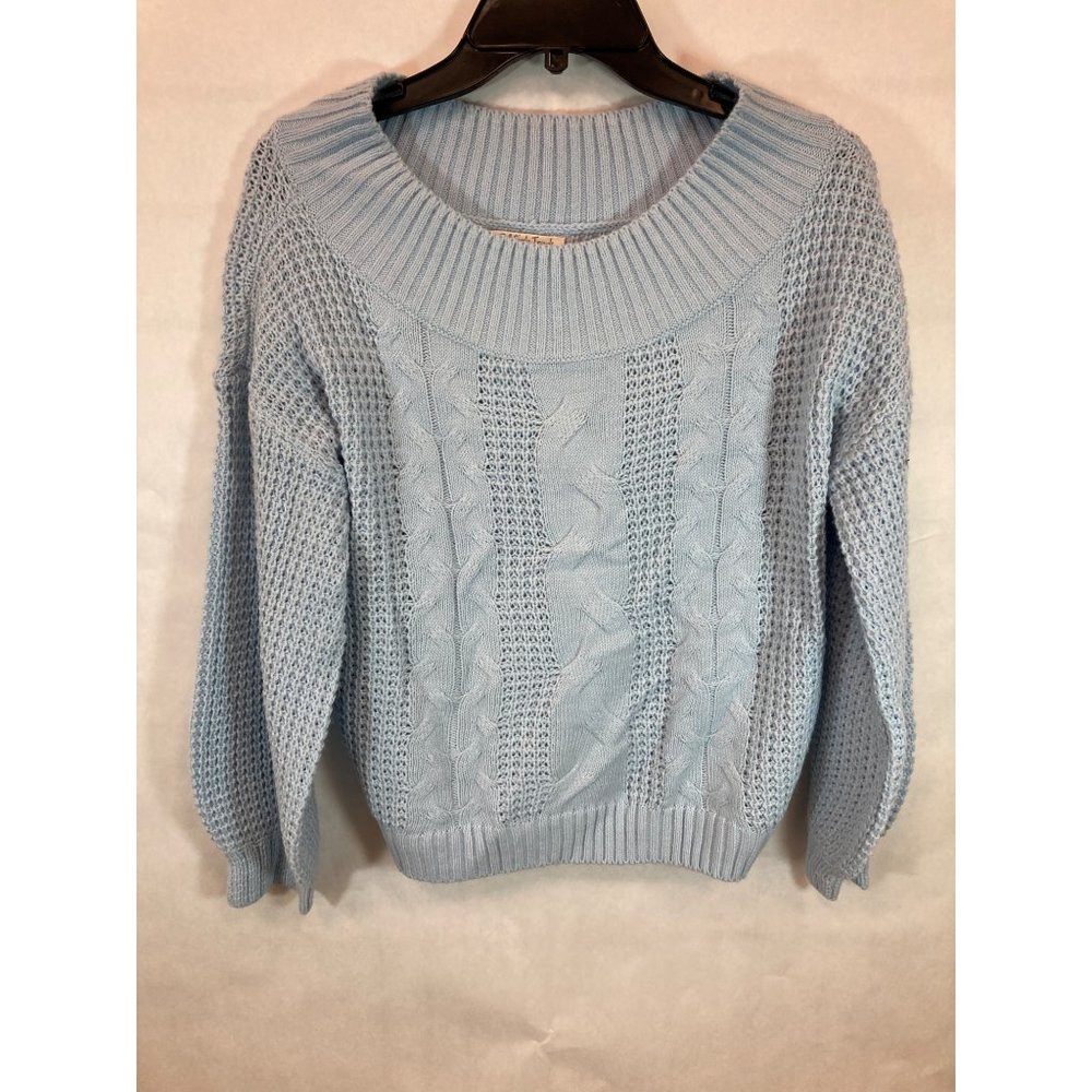 Chic Knit Elegance: X-Large Light Blue Women's Sweater - Cozy Comfort & Timeless